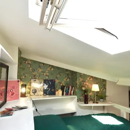 Apartment 8 Charming Loft Near Notre Dame