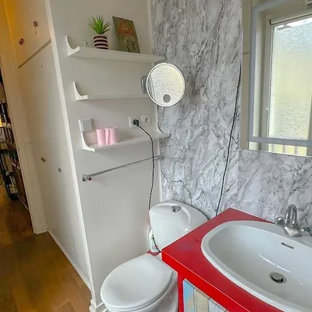 8 Charming Loft Near Notre Dame *