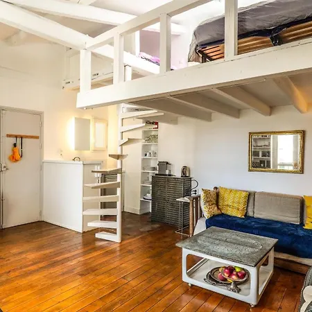 Apartment 8 Charming Loft Near Notre Dame