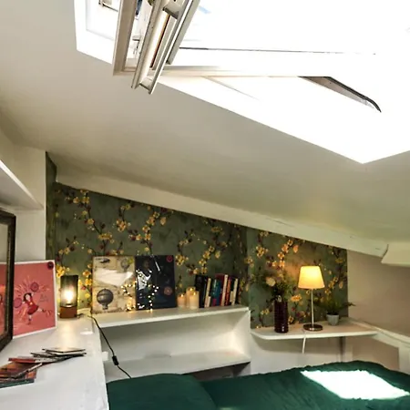 8 Charming Loft Near Notre Dame Apartment *